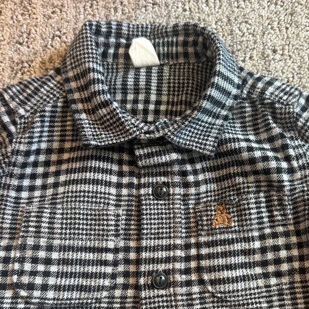 Gap Button Down Flannel Grey Size 18 - 24 Months - Picture 7 of 8